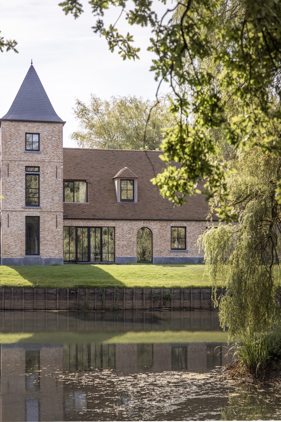 modern kasteel, Mieke van Herck, The romance of a castle, the comfort of a modern home, The Art of Living