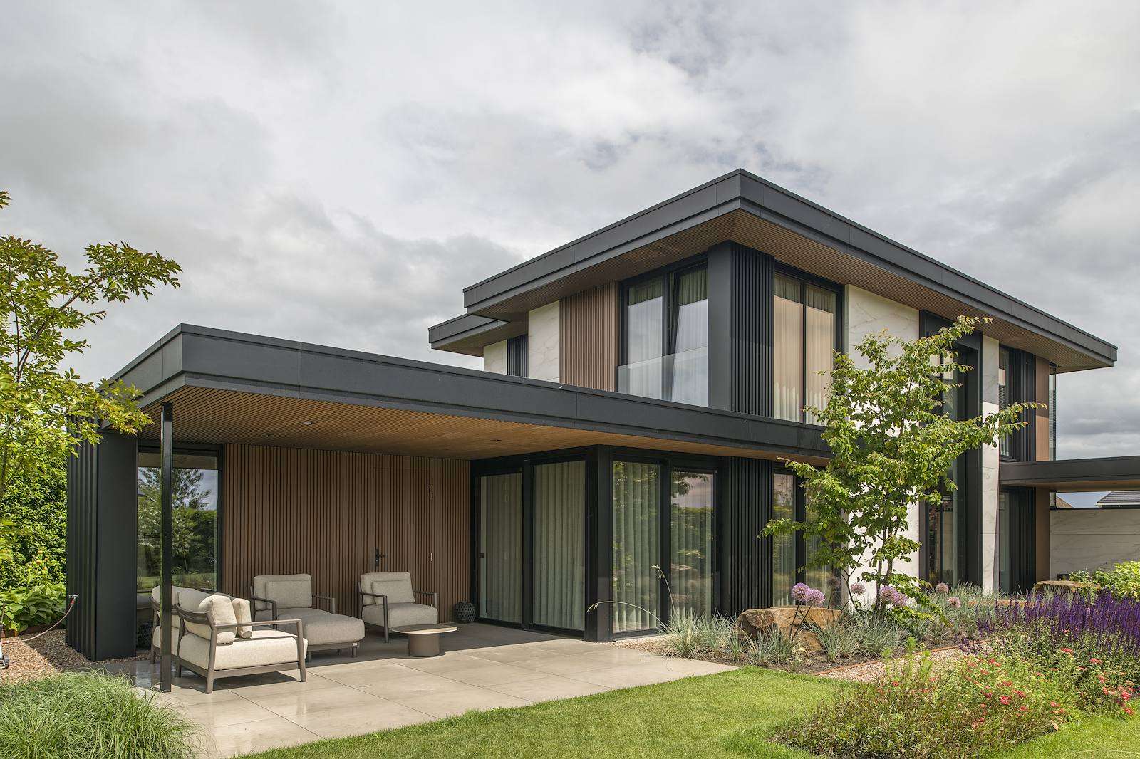 statementwoning, Strakk BV, Outside-the-box thinking in this statement home, The Art of Living