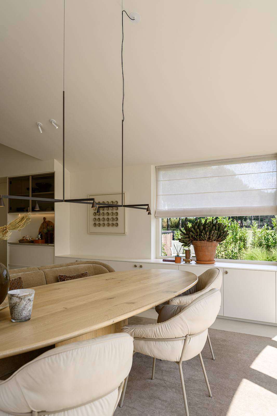 kubuswoning, v2 Atelier Delonne, All attention to the interior: Living in your own design, The Art of Living