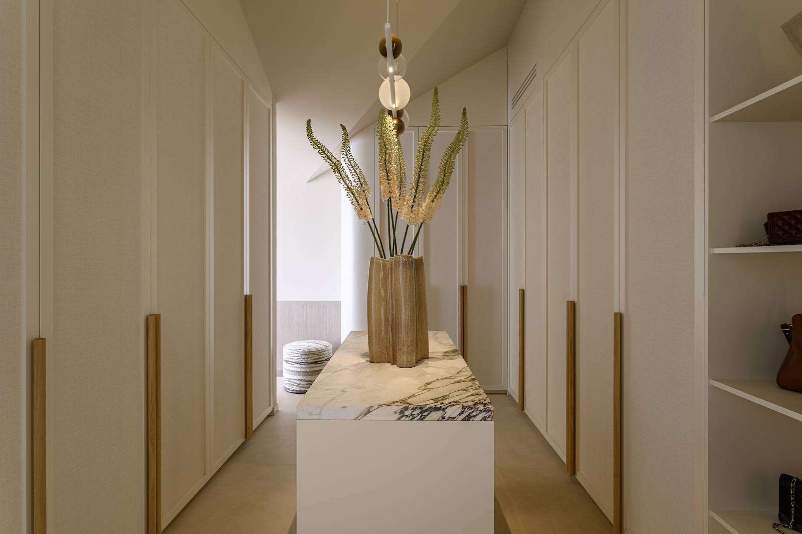 kubuswoning, v2 Atelier Delonne, All attention to the interior: Living in your own design, The Art of Living