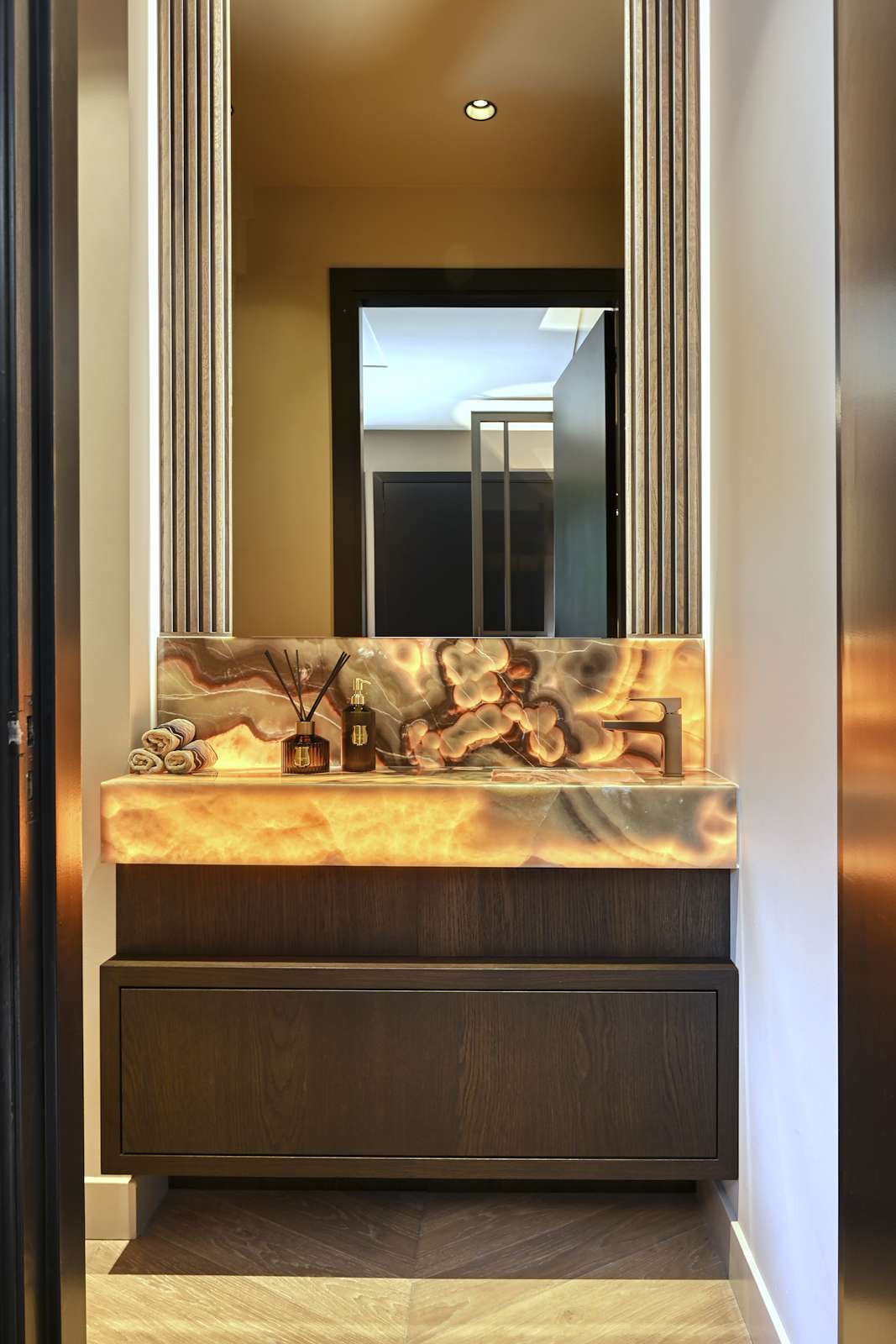 nieuwbouwvilla, Solid Surface International, Where light, tranquillity and luxury converge, The Art of Living