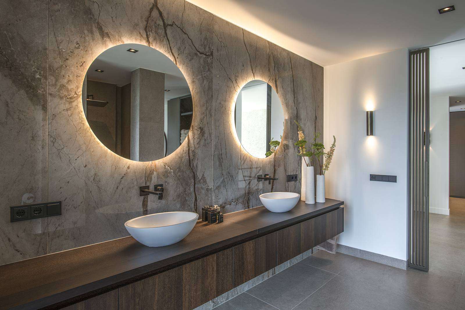 statementwoning, Strakk BV, Outside-the-box thinking in this statement home, The Art of Living